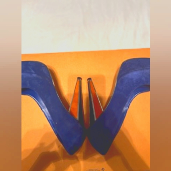Bebe Blue Suede Platform Pump Size 8 - Picture 4 of 6